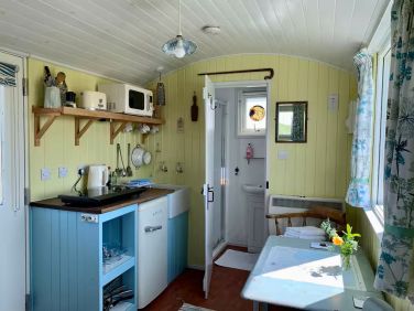 Yellow Shepherds Hut