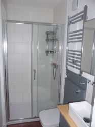 Bedroom 1 ensuite