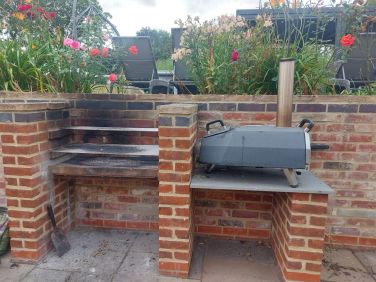 BBQ and Pizza Oven