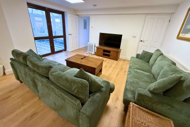 4 Bedroom Living Area