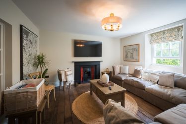 Toadsmoor House