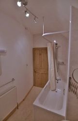 Drifters main bathroom showing the shower over bath