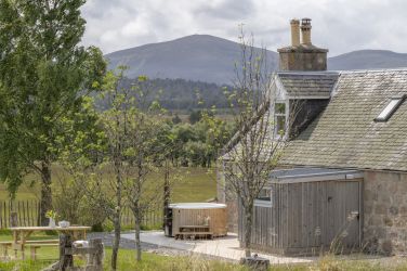 Ellon Cottage