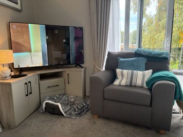 Extra seating and satellite smart tv