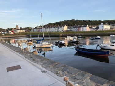 Nearby abarearon harbour town
