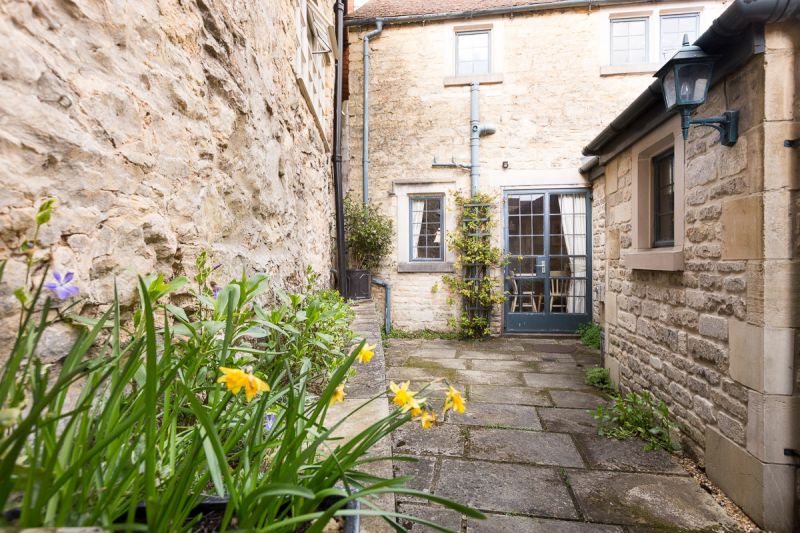 Park Cottage, Luxury Rental in The Cotswolds, Sleeps 6, Open Fire