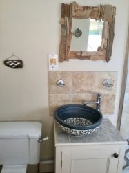 Elworth Farmhouse Cottage