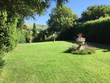 Elworth Farmhouse Cottage