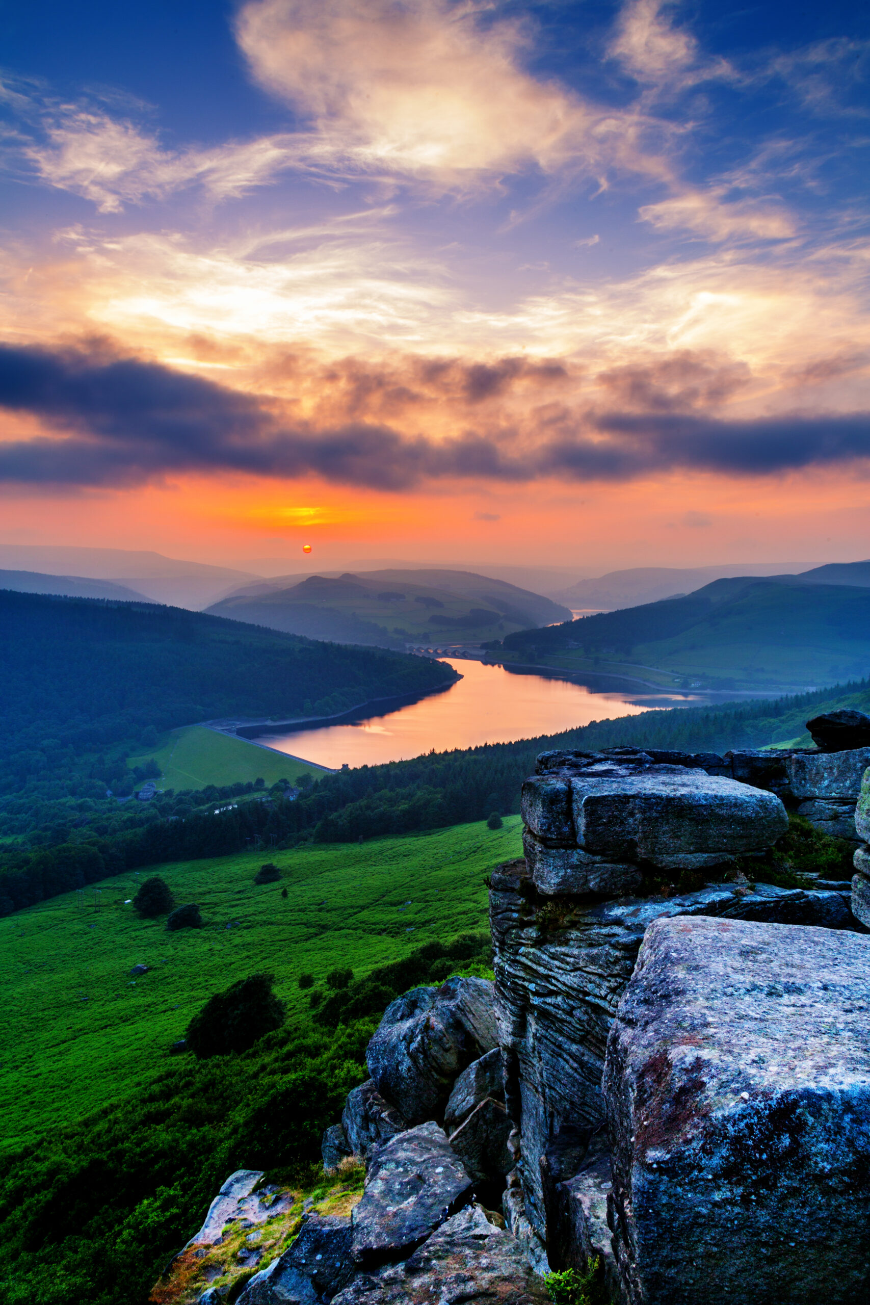 The 12 Best Places To Visit In The Peak District | Independent Cottages