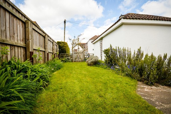 23 The Cottages in Wrington, Somerset